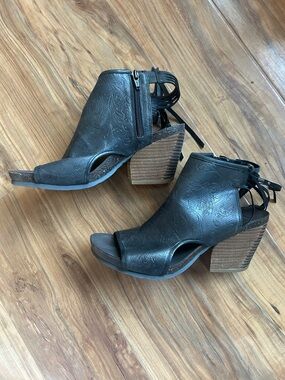 OTBT Free Spirit Black Tooled Leather Booties Fringe Western Boho Festival 8.5